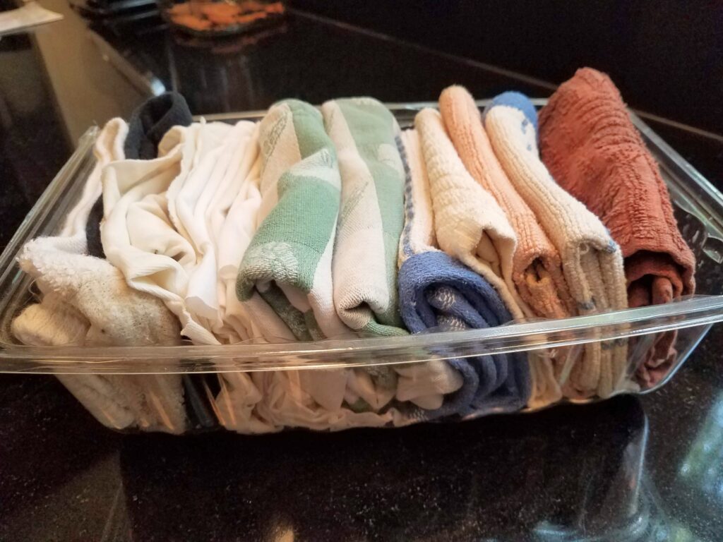 organized cleaning rags/tidybrownwren.com